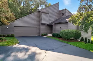 5N373 Glen Oak Ln, Saint Charles, IL 60175 - Photo 1