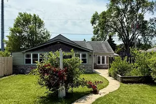 2705 W 98th St, Evergreen Park, IL 60805 - Photo 1