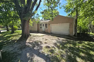 517 E Payson St, Pontiac, IL 61764 - Photo 1