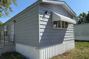 126 Knollwood Cir, Matteson, IL 60443 - Photo 1