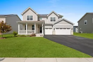 88 Hedgerow Dr, Elgin, IL 60124 - Photo 1