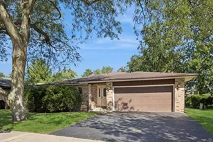 532 W 59th St, Westmont, IL 60559 - Photo 1