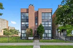 450 E Bowen Ave, Chicago, IL 60653 - Photo 1