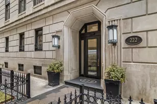 222 E Chestnut St, Chicago, IL 60611 - Photo 1