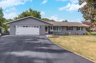 502 W Jeffery St, Cullom, IL 60929 - Photo 1