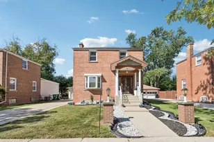 2412 S 19th Ave, Broadview, IL 60155 - Photo 1