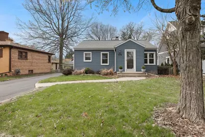 418 Bonnie Brae Avenue, Itasca, IL 60143 - Photo 1