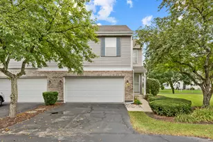 69 Colonial Ct, Streamwood, IL 60107 - Photo 1