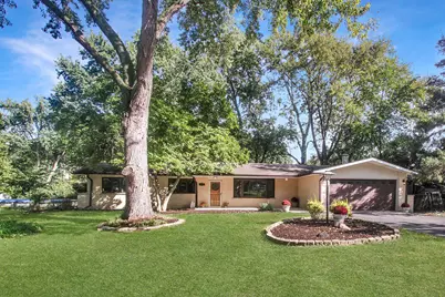 1623 Indian Hill Drive, Roselle, IL 60172 - Photo 1