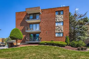 10409 Mayfield Ave, Oak Lawn, IL 60453 - Photo 1