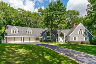 1884 Tweed Rd, Inverness, IL 60067 - Photo 1