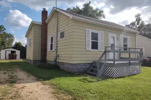 513 Church St, Belvidere, IL 61008 - Photo 1