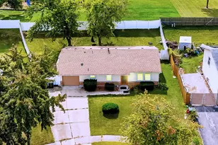 3501 School Dr, Country Club Hills, IL 60478 - Photo 1