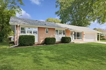 370 Flagstaff Lane, Hoffman Estates, IL 60169 - Photo 1