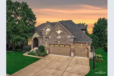 539 Eagle Brook Lane, Naperville, IL 60565 - Photo 1