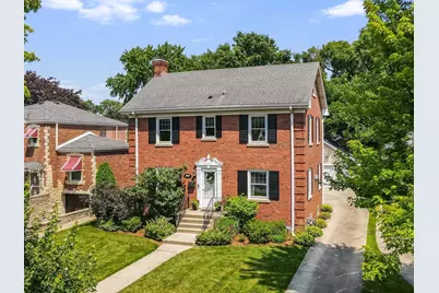 [Address not provided], Park Ridge, IL 60068 - Photo 1