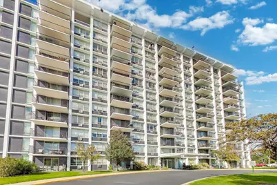 8809 W Golf Road #8I, Niles, IL 60714 - Photo 1