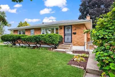 805 North Avenue, Des Plaines, IL 60016 - Photo 1