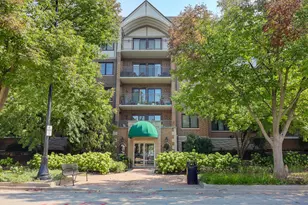 5 S Pine St, Mount Prospect, IL 60056 - Photo 1