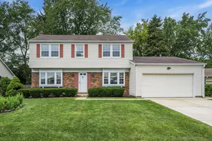 751 Essington Ln, Buffalo Grove, IL 60089 - Photo 1