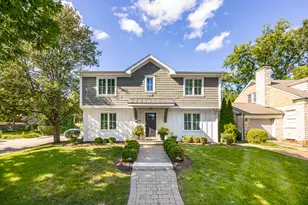 418 Hill Ave, Glen Ellyn, IL 60137 - Photo 1