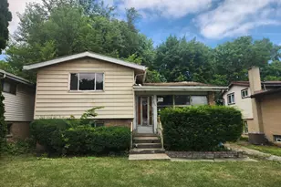 1228 E 85th St, Chicago, IL 60619 - Photo 1