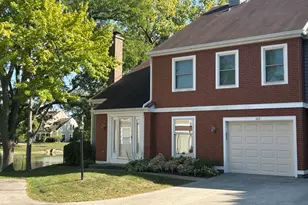 105 S Stonington Dr, Palatine, IL 60074 - Photo 1