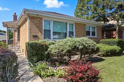 8728 Trumbull Avenue, Skokie, IL 60076 - Photo 1