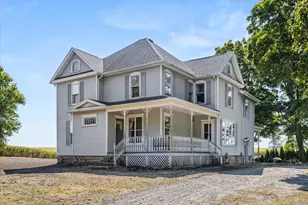 954 N 2401st Rd, Ottawa, IL 61350 - Photo 1