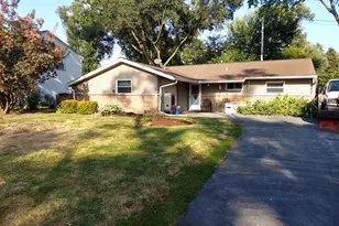 144 N Pinecrest Rd, Bolingbrook, IL 60440 - Photo 1