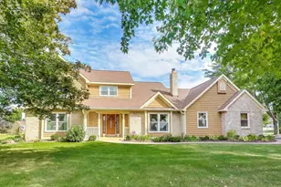 1710 Elm St, Spring Grove, IL 60081 - Photo 1