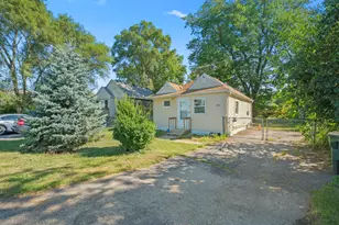 1423 Melrose Ave, Round Lake Beach, IL 60073 - Photo 1