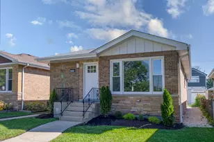 5243 N Nagle Ave, Chicago, IL 60630 - Photo 1