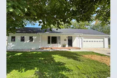 20 Randolph, Carthage, IL 62321 - Photo 1
