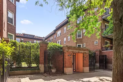 843 W Belle Plaine Avenue #1S, Chicago, IL 60613 - Photo 1