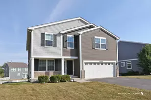 900 Heartland Park Ln, Antioch, IL 60002 - Photo 1