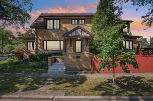 102 Le Moyne Pkwy, Oak Park, IL 60302 - Photo 1