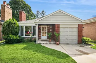 5247 Suffield Ct, Skokie, IL 60077 - Photo 1