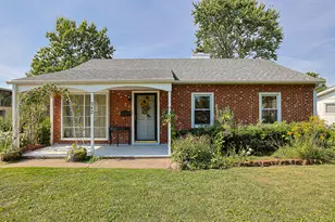 342 Cherry Ln, Glenview, IL 60025 - Photo 1