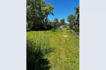 1738 Whitcomb Avenue, Des Plaines, IL 60018 - Photo 1