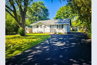 460 Maplewood Drive, Antioch, IL 60002 - Photo 1