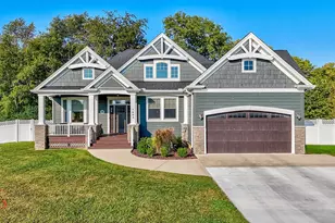 1403 Shaws Ln, Ottawa, IL 60350 - Photo 1