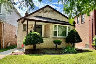 8920 S Jeffery Blvd, Chicago, IL 60617 - Photo 1