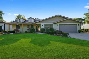 130 Evergreen Dr, Frankfort, IL 60423 - Photo 1