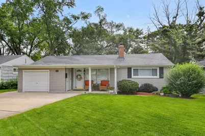 119 N Dorchester Avenue, Wheaton, IL 60187 - Photo 1