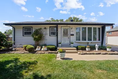 8008 Normandy Avenue, Burbank, IL 60459 - Photo 1