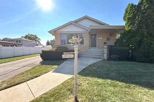 10036 Kedvale Ave, Oak Lawn, IL 60453 - Photo 1