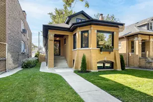 5423 W Roscoe St, Chicago, IL 60641 - Photo 1