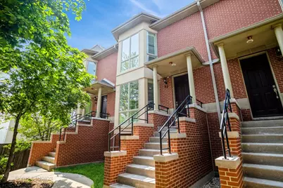 92 Legacy Lane, Wheeling, IL 60090 - Photo 1