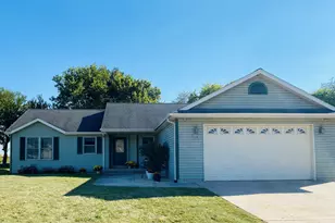 230 Lake Lida Ln, Rochelle, IL 61068 - Photo 1
